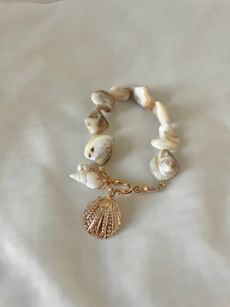 Coastal Shell Bracelet